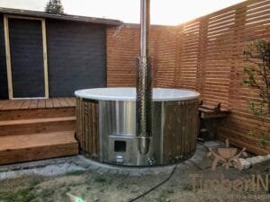 Wood fired hot tub with jets – TimberIN Rojal 3 4