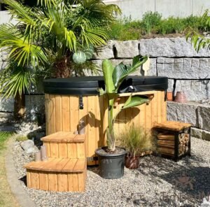Hottub houtgestookt elektrische kleine 2 persoons 113 Hottub houtgestookt elektrische kleine 2 persoons (2)