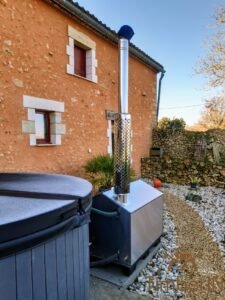 Hottub jacuzzi WPC – Thermohout met SMART pellets houtgestookte kachel 1 2