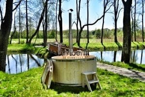 Wooden hot tub basic model made of siberian spruce larch 2