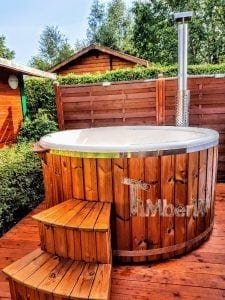 Fiberglass lined hot tub with integrated burner thermo wood Wellness Royal 3 3