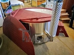 Fiberglass lined outdoor hot tub integrated heater with wood staining in red 7