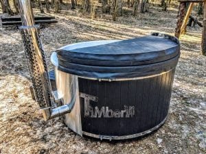 Black fiberglass lined hot tub with integrated burner Wellness Scandinavian 43