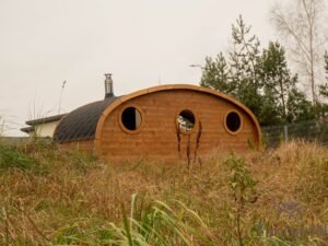 Ovale buitensauna met geintegreerd bubbelbad 82